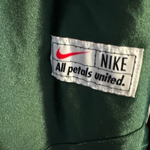 NIKE AS W NSW SHOOTING SHIRT GCEL FIR 23FA-I SIZE SMALL - Picture 6 of 11